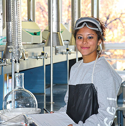 Cayuga student working in the chemistry lab